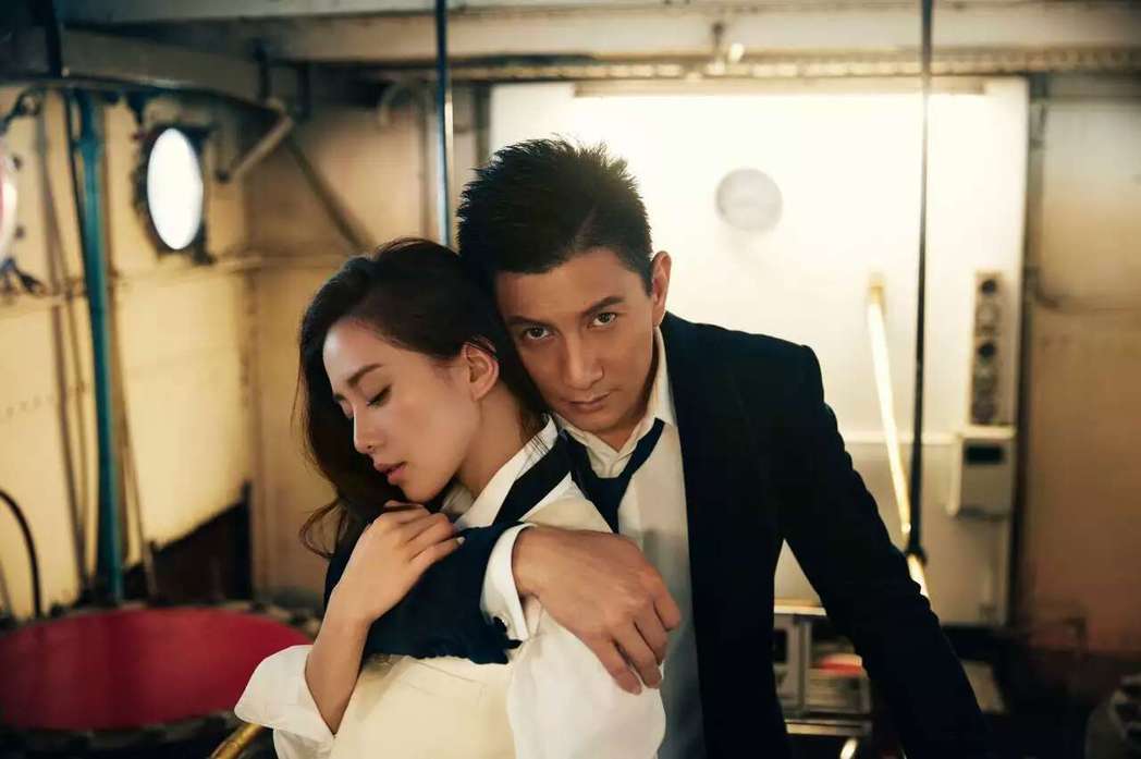 差16歲父女戀被酸！劉詩詩親吐心聲「是我配不上吳奇隆」　罕曝婚後生活「不需要刻意去說」酸民全服了