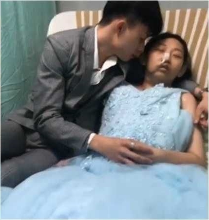 25歲重症女「穿禮服訴臨終心願」：想見媽媽最後一面！網友揪心「齊力轉貼尋人文」淚喊：聯絡上了