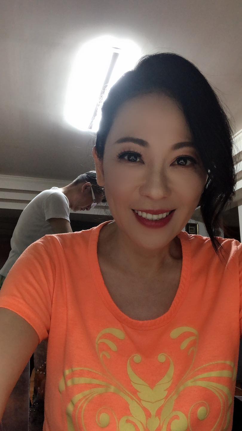 讓爸走得有尊嚴！況明潔「不捨父受苦放棄急救」：責任我來扛　淚崩「等不到他牽我進禮堂」父親節終釋懷