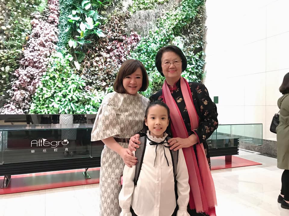 懷胎9週小產！趙婷謝「婆婆接納領養女兒」婉拒保母親自帶　有愛比血緣重要「對外公開愛女身世」：不對她說謊