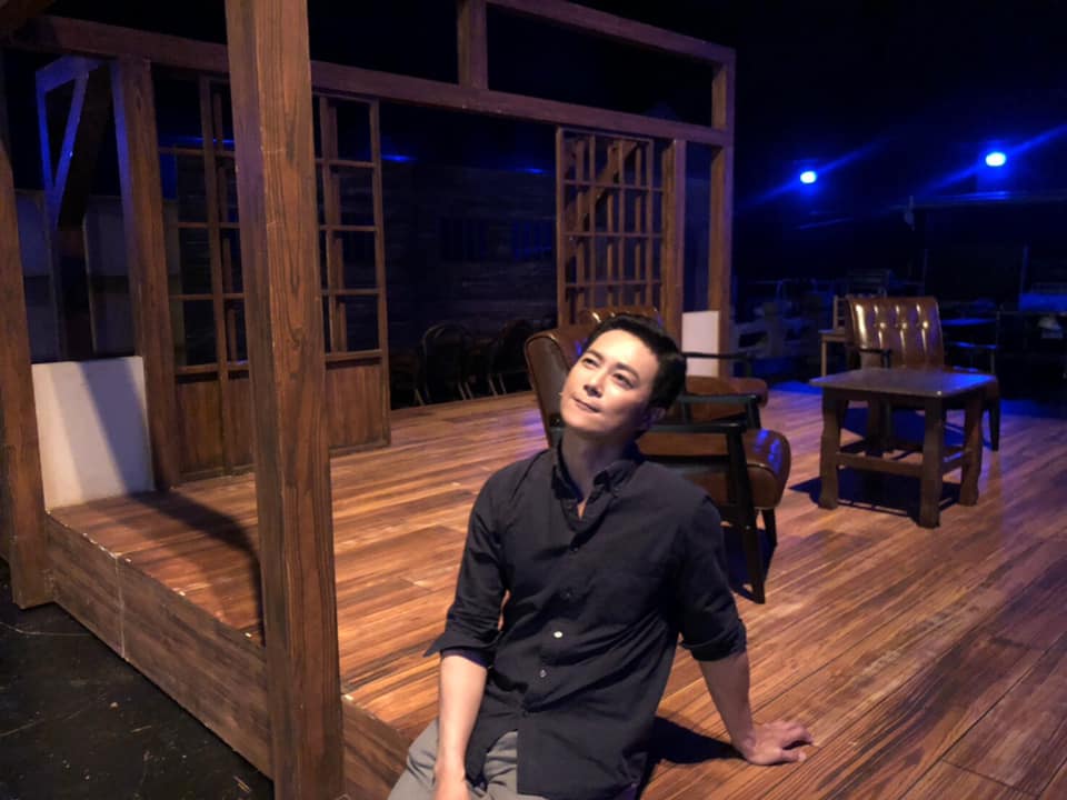 46歲至今未婚！ 八點檔男星領養「4個非洲小孩」視如己出 　曾「因病停工」如今單身灑脫