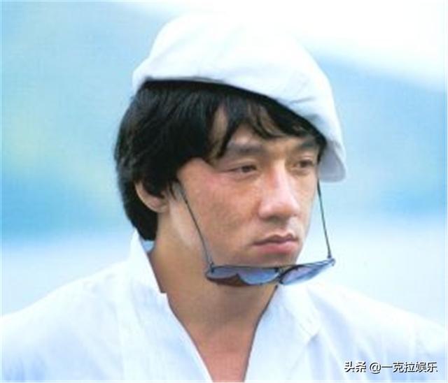 因為愛所以原諒！丈夫犯錯「林鳳嬌一通電話」：我知道你現在很煩 　成龍流淚「奉上一半家產」愧疚不已