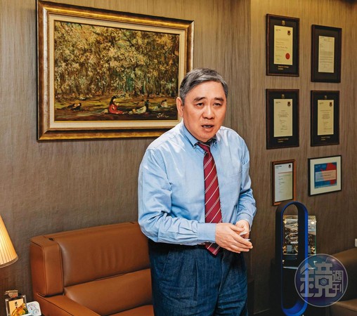 鬥不過老爸！王文洋不滿「老臣手握120億」爭產卻輸了　沒料到王永慶老謀深算「不留半毛給子孫」