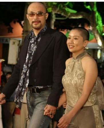 3次見面定終身！徐錦江對妻子一見鍾情「決定先婚後愛」　 婚後財產全歸妻子「戱裡戲外反差好大」