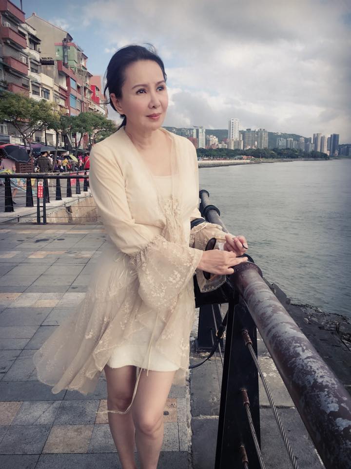 婆婆重男輕女！林美照當年「熬到頭胎生兒」原以為不用看臉色　婆婆「超無理要求」讓她當場下跪哭了