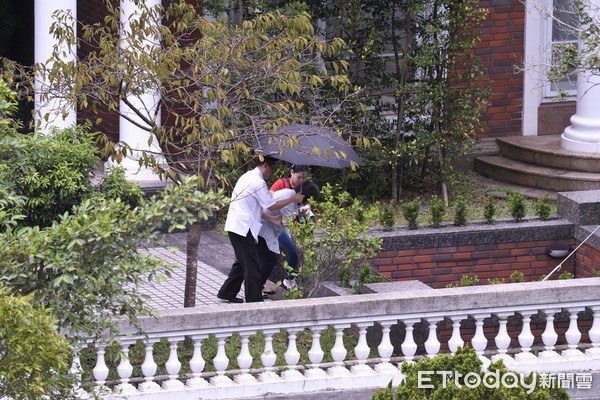 快訊！北榮證實「前總統李登輝於晚間病逝」　享耆壽98歲「94歲妻子陪同走完最後一程」