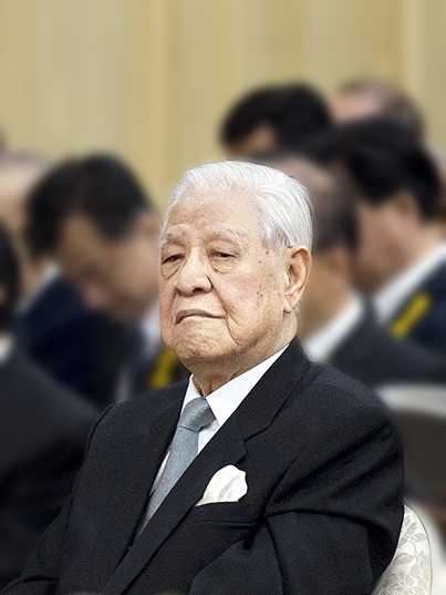 兒子先行走一步！李登輝悲慟「親手抱他進太平間」：我怕他冷　陪伴最後一段路「曾動了當牧師念頭」