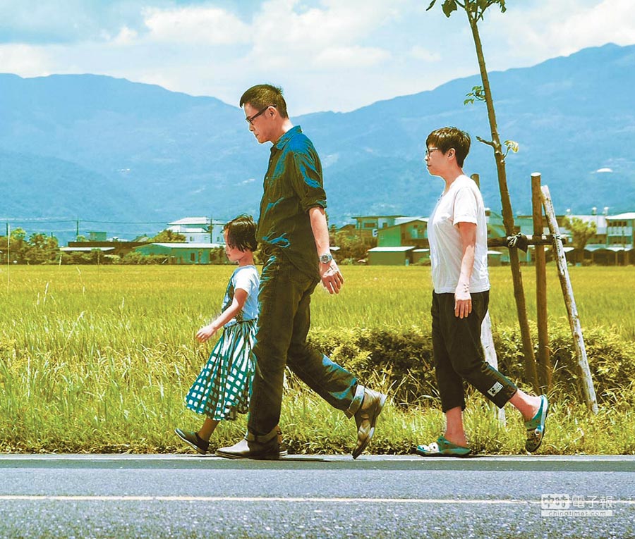 苦過才知道！羅大佑憶母「頂寒冬替制服上漿」他卻不懂感恩　58歲當爸「才體會母愛偉大」當場愧疚