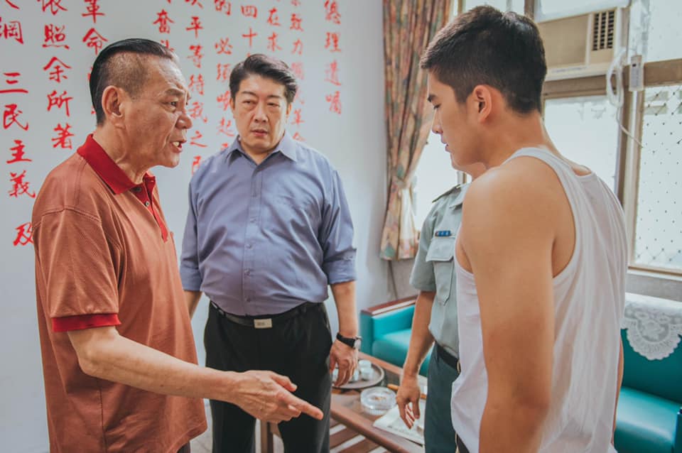 50歲才相認！龍劭華當年「節目上淚擁生母」卻又再失聯16年　「他感慨對方有苦衷」命中註定沒母愛