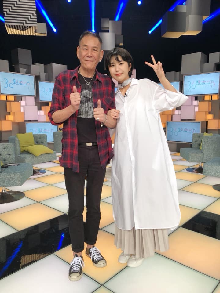 50歲才相認！龍劭華當年「節目上淚擁生母」卻又再失聯16年　「他感慨對方有苦衷」命中註定沒母愛