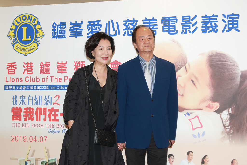 一生只愛老婆！狄龍「牽手初戀45年」喜抱兩孫近況曝光　兒繼承衣缽當演員「媳婦近照美翻天」