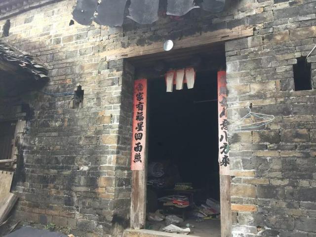 歷盡繁華！年輕人被山林吸引「將2百年老房變豪宅」　每天被陽光喚醒「夜晚坐庭院看星星」日常如詩