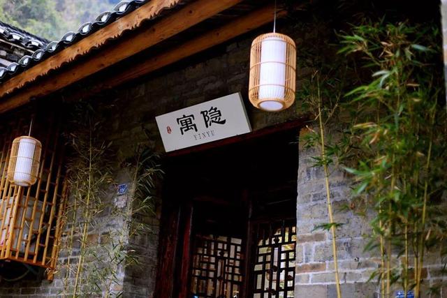 歷盡繁華！年輕人被山林吸引「將2百年老房變豪宅」　每天被陽光喚醒「夜晚坐庭院看星星」日常如詩