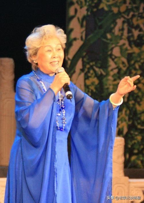 尊重父母才是真的孝！女演員與老伴「婚後近60年從不吵架」　晚年向兒女要求「住老年公寓」學書法繪畫