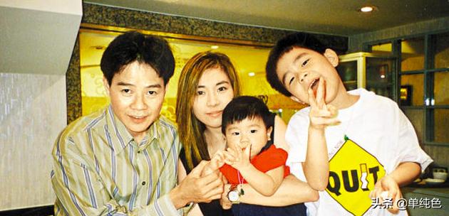 父親是樂壇教父「傳聞初戀是黎明」23歲嫁富商隱退　離婚與前夫好聚好散「40多歲喜抱孫」與2帥兒相依