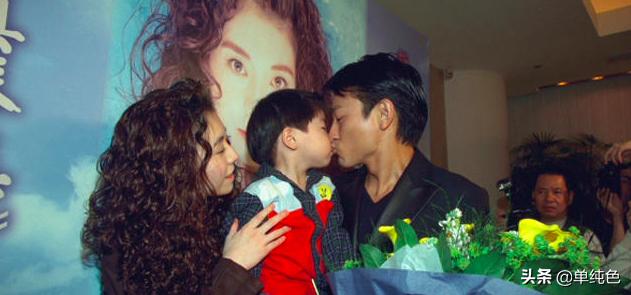 父親是樂壇教父「傳聞初戀是黎明」23歲嫁富商隱退　離婚與前夫好聚好散「40多歲喜抱孫」與2帥兒相依