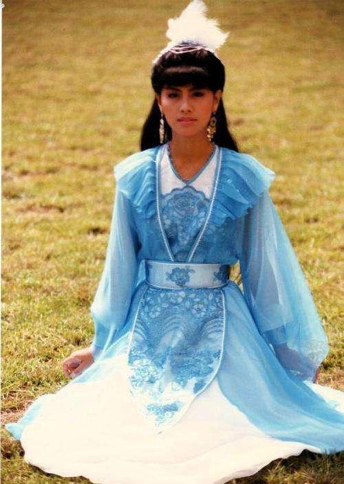 15歲家道中落！田麗「20歲爆紅還清債」不走後門：女星要自律　兩婚兩離不再嫁「53歲追求者眾多」堅持單身