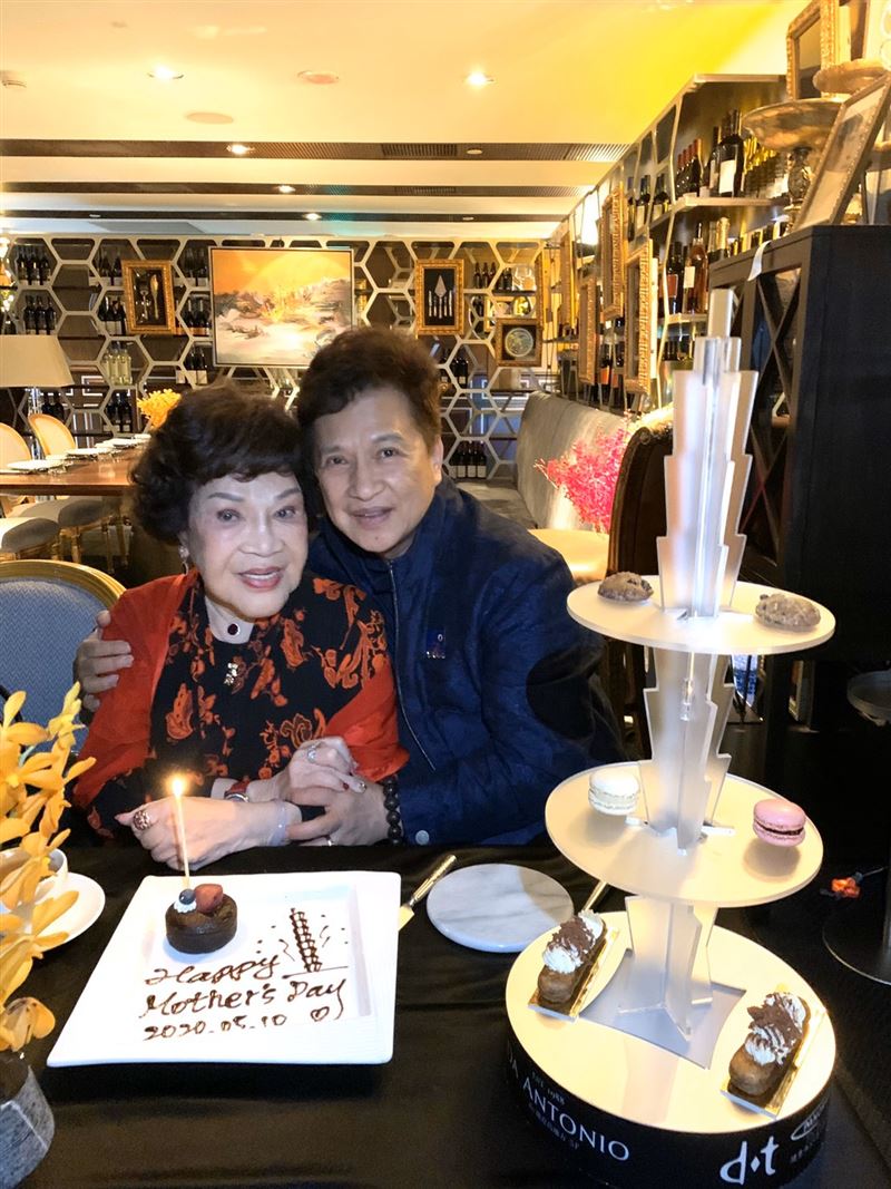 羅霈穎驟逝！恩師周遊「失眠到凌晨4點」：她是懂感恩的人　過幾天要慶祝60歲「卻再也約不到」