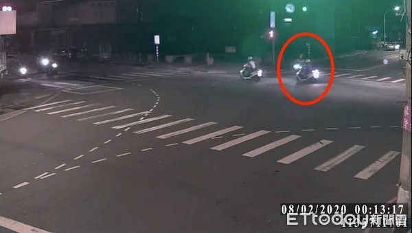 一路好走！21歲警拔管「全體弟兄敬禮目送」母淚崩：你是我的驕傲　器捐「超過10家庭受惠」遺愛人間