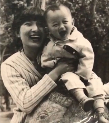 兒2歲被抱走！堅強媽媽「尋子32年辛酸無人知」連老公都放棄　重逢激動喊「這次是真的」淚崩：不敢再放手