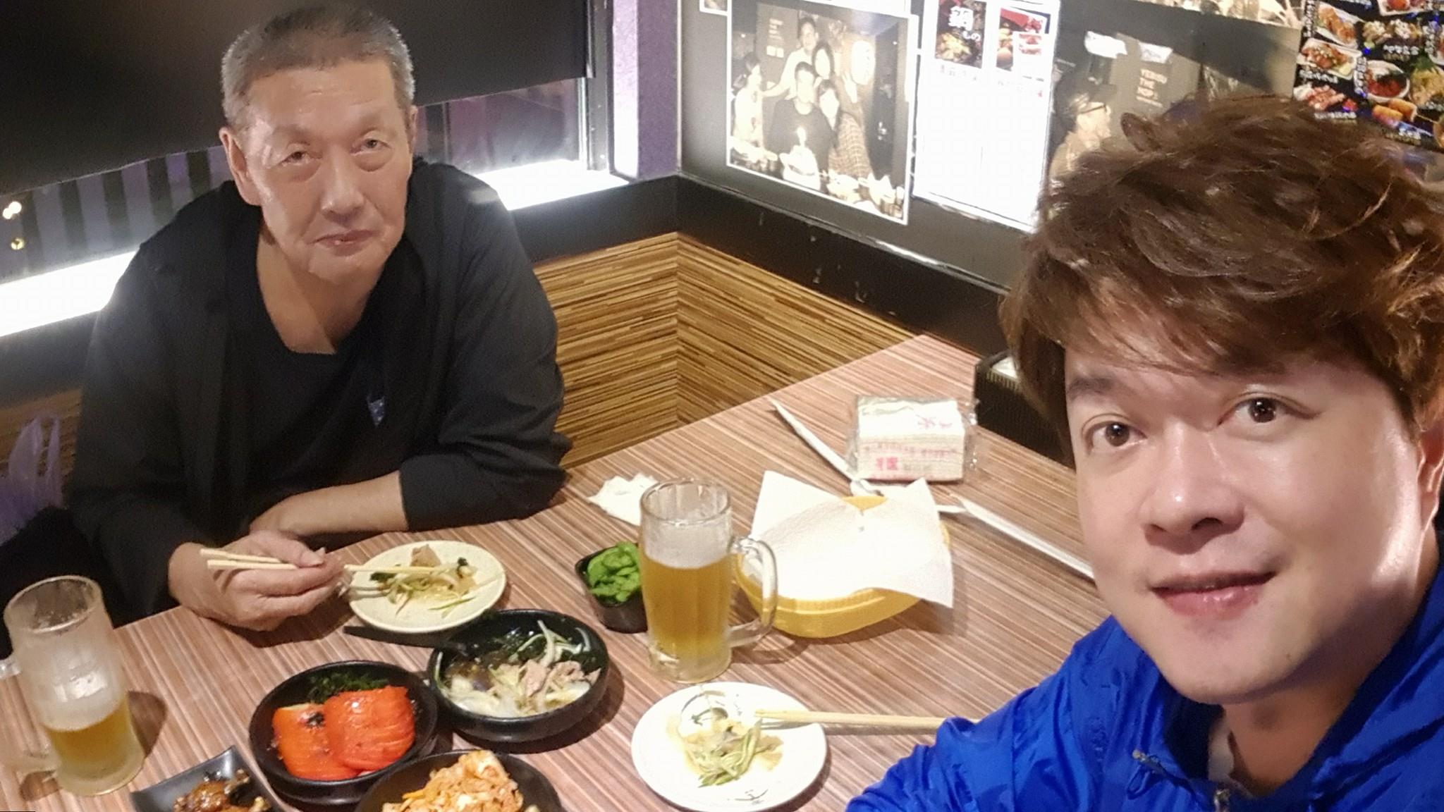 感念爸媽擺攤養大！翁立友「砸千萬買孝親房」30年老屋翻新藏孝心　「改造亮點在廁所」全家同住50坪空間