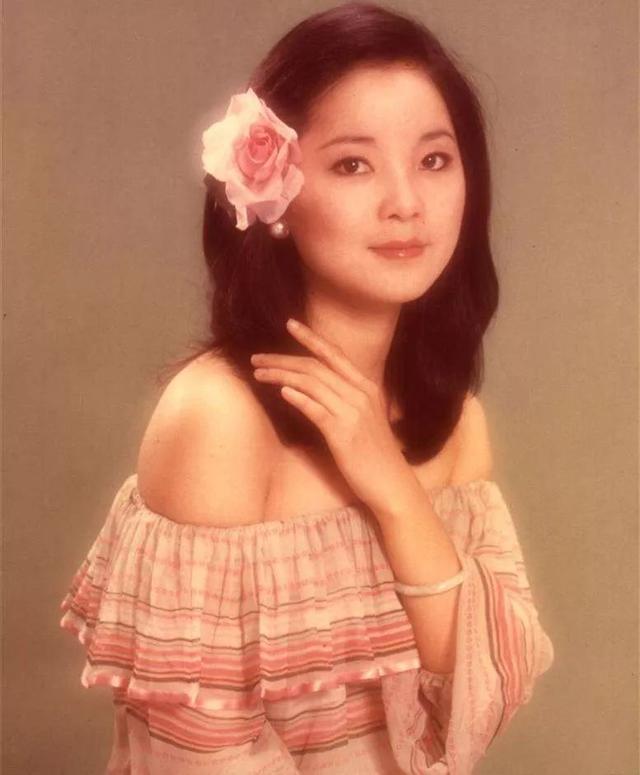 與安穩歲月無緣！鄧麗君情路坎坷「5段情3度錯過婚紗」兩男友驟逝　普通人幸福「竟比登天還難」令人心疼