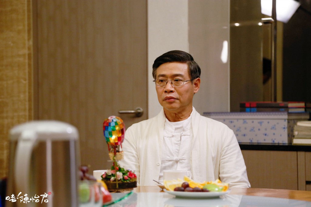 宛如八點檔！資深男星50歲「被揭露身世祕密」：你爸不是我爸　「淚憶父親太偉大」恍然大悟：是藏在嚴厲下的愛