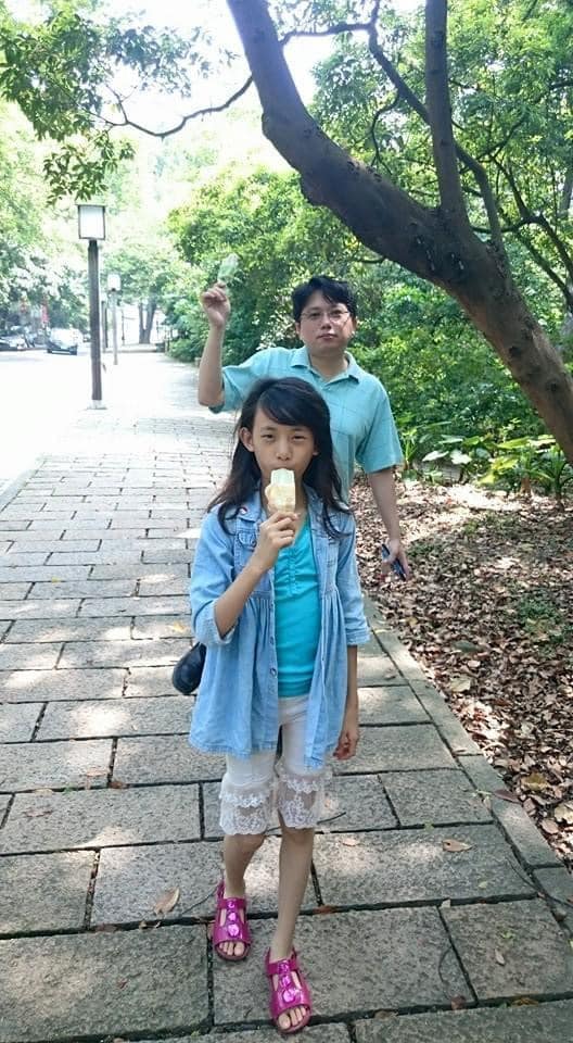 希望沒讓你丟臉！江坤俊「上醫學院開心不起來」：怕學費太貴　父親扛下所有苦「霸氣回應」養出名醫