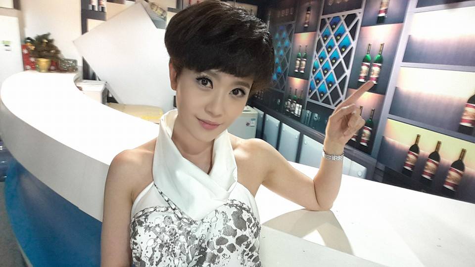 結婚10年堅持不生！寇乃馨曬「與黃國倫私下超甜相處」想獨佔一輩子　罕吐「婚姻現實面」：從不是輕鬆的事