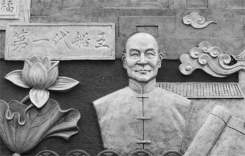 父親留420億遺產！擔心子孫敗光家業「只準兒子每月領200萬」　兒子算完時間「失去笑容」兒媳也傻眼