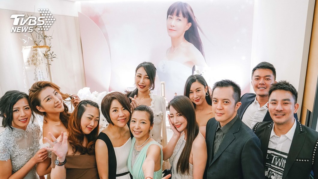 姊妹情永不散！于美人「一手操辦羅霈穎後事」感動藝界好友　何如芸「指名也要讓妳辦」曝爆笑對話