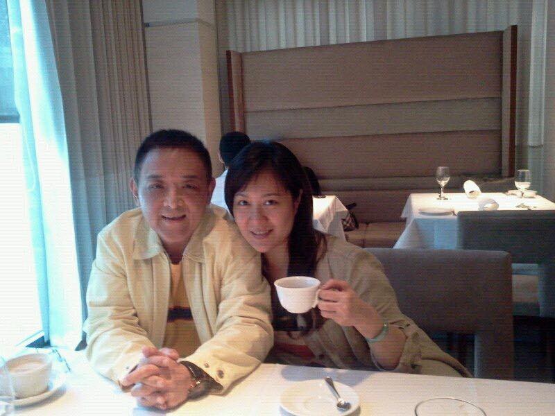 浪漫追愛攏是假？林姿佑揭「小亮哥昔情書找高人代筆」原稿鎖保險櫃　笑喊「抓住尪罩門」結婚23年好甜蜜