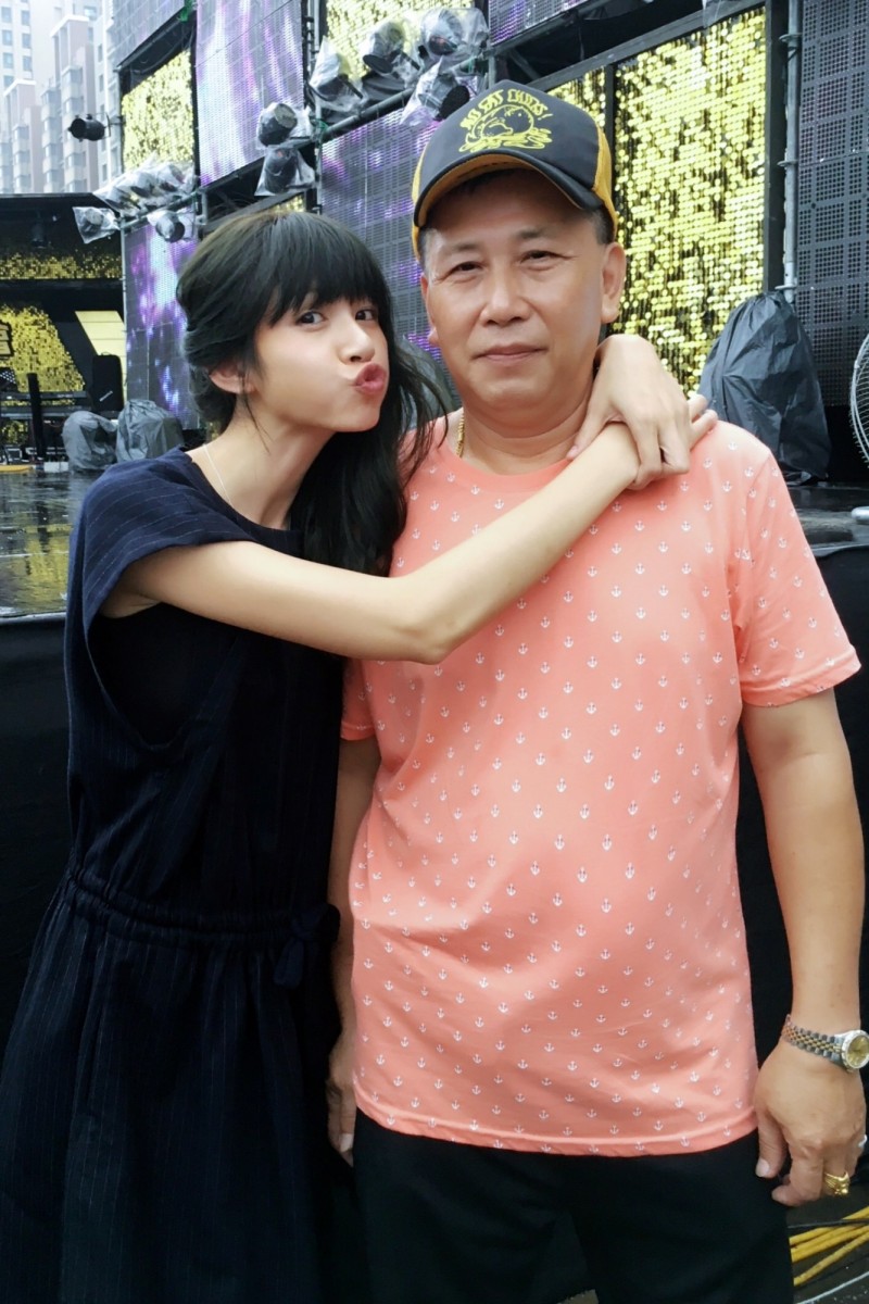 闖歌壇只求爸爸肯定！李千娜「單親渴望關愛」無奈變父女心結　舞台破冰「終知老爸心聲」相擁淚崩