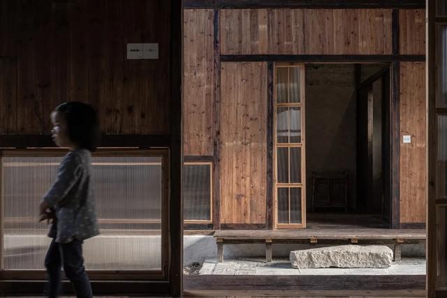 夫妻借5千萬「到鄉村造夢幻家園」感嘆：眼前美景很奢侈　不讓孩子沉迷電子產品：盼輸在起跑點