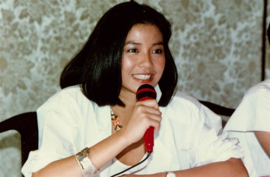 下半生靠自己！紅姑「身價破4億擁3房」生活卻樸實簡單　「最愛穿拖鞋逛市場」享受13年獨居