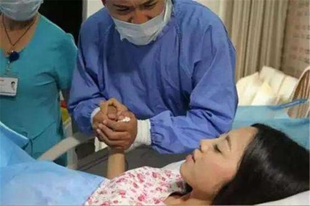 奇葩老公！夫堅持陪產「過程中突然倒下」　產婦生到一半喊「先救我老公」得知真相好氣又好笑