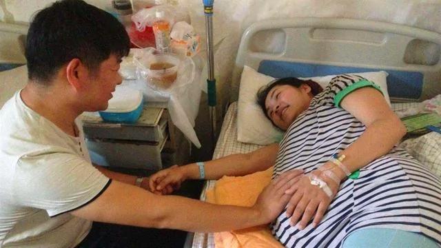 奇葩老公！夫堅持陪產「過程中突然倒下」　產婦生到一半喊「先救我老公」得知真相好氣又好笑