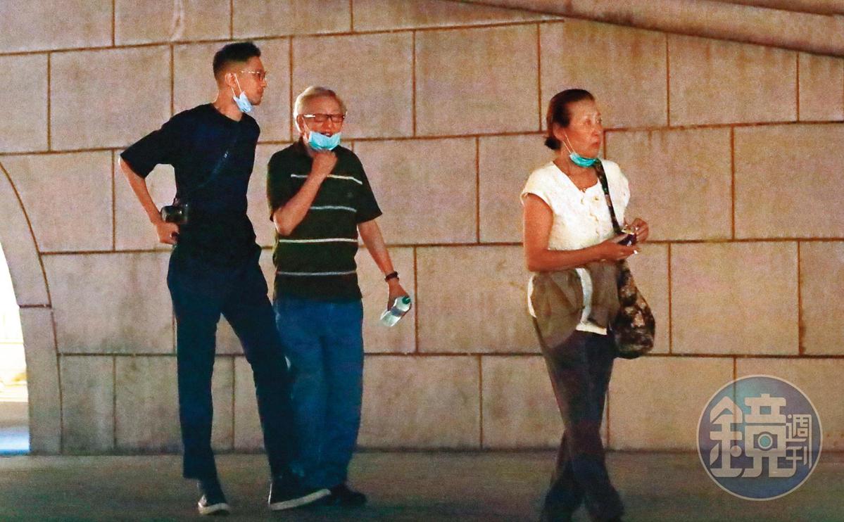 《早安台北》李湘「74歲罕露面力挺準兒媳」近照曝光　有尪相伴好愜意「大明星風采依舊」