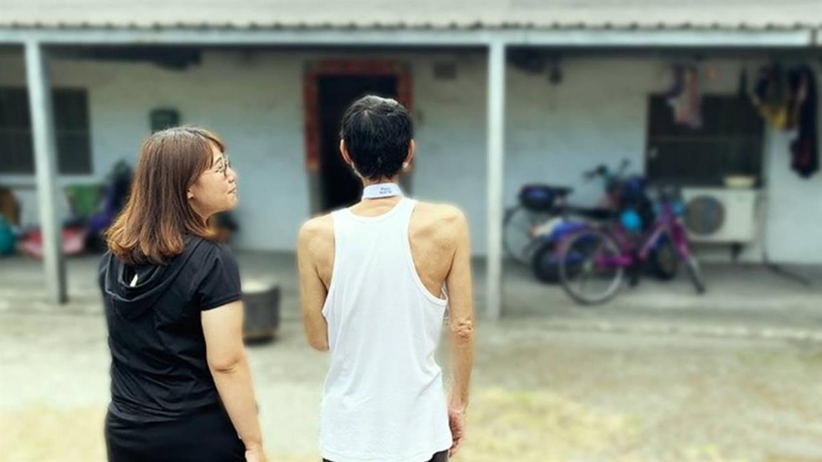不捨愛女獨扛醫藥費！年輕阿公罹3癌「決定為家人勇敢一次」　拖病體爬梯「修屋頂漏洞」：想給孩子穩固的家