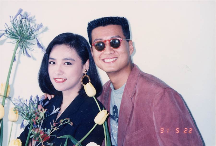 富商騙婚產女！《英雄本色》朱寶意「受情傷消失27年」再露面　「曬61歲母女合照」凍齡似姐妹