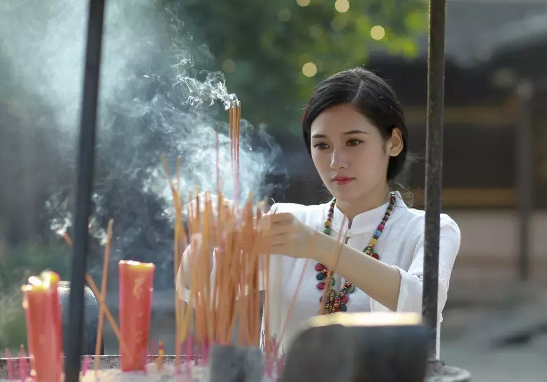 農曆七月是地藏月！最容易得到「地藏菩薩護佑」的三種女人 　一生「平安如意」富貴長久