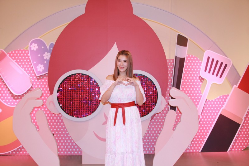 小禎自白：「與媽媽不親」！「17歲跟爸爸生活」多年怨母只養弟弟　「做噩夢淚崩」才醒悟：3年前主動聯繫對方