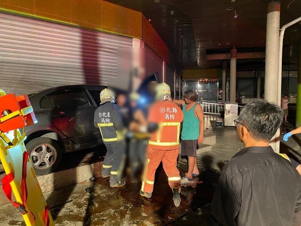 老父曾苦勸別嫁！女兒堅持結婚「卻抓包老公外遇」淚回娘家　對方上門賠罪「幾個小時後天人永隔」
