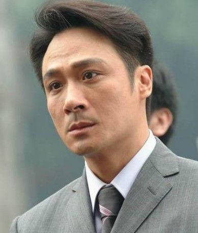 影帝對她一見鍾情！結婚23年「從未親自下廚」 　坐擁1.2億豪宅「掌握9成財產」 53歲仍像少女
