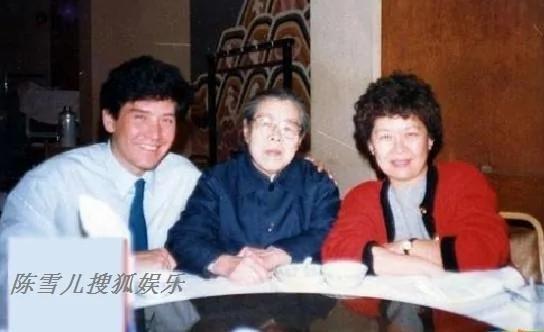 一切都是緣！費翔混血身世謎曝光「洋父對母一見鍾情」　「終於抱得美人歸」跨國婚姻成佳話