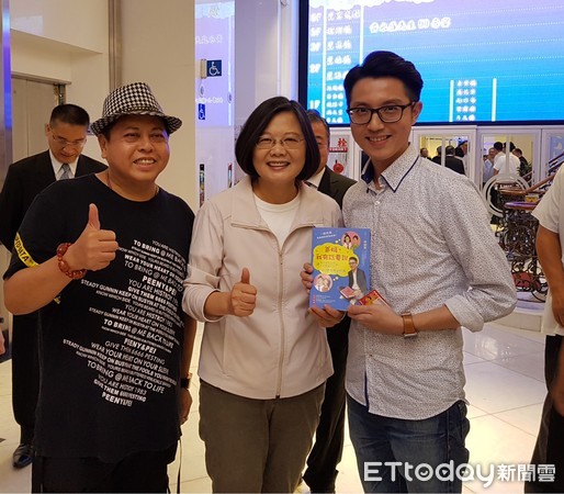 黑面好會教！兒子在國際賽事「狂掃7面金牌」為台灣爭光　醫學院畢業「放棄當醫生夢想」：回饋更多給社會