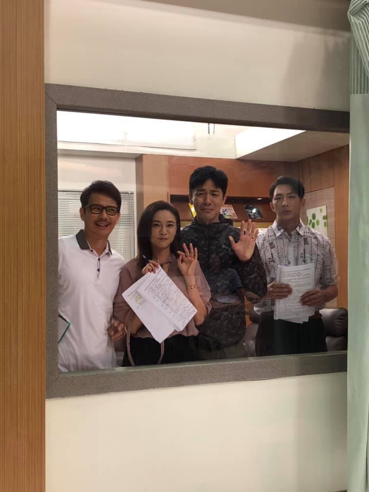 消失螢光幕多年！58歲影帝曾下定決心「不接8點檔」轉行做生意　「娶小13歲老婆」熱戀長達20年：一切都聽她的