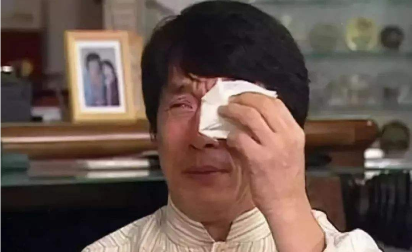 20年好友病逝！成龍聞噩耗「痛心不已」：還是無法接受　曝「此生最大遺憾」訂製禮物再也送不到