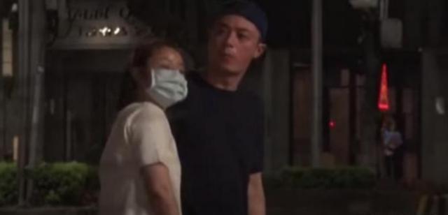 霍建華帶妻女七夕聚會！首曝光「小海豚正面」 　3歲女兒穿條紋衫出鏡「乖巧呆萌」與林心如超像