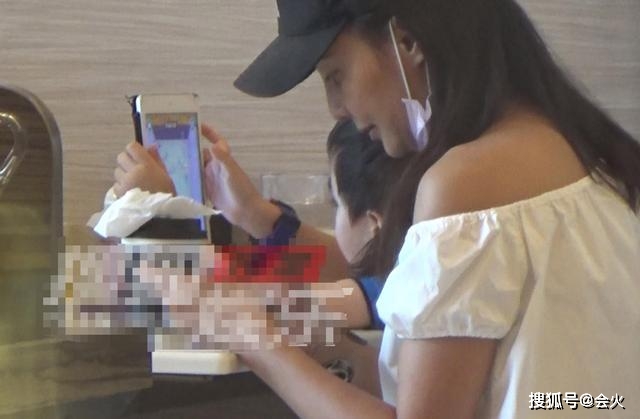 頭婚只維持3年！吳奇隆前妻自爆「當年婚戒自己買」婚宴全免，二婚嫁外籍CEO「混血子女顏值逆天」